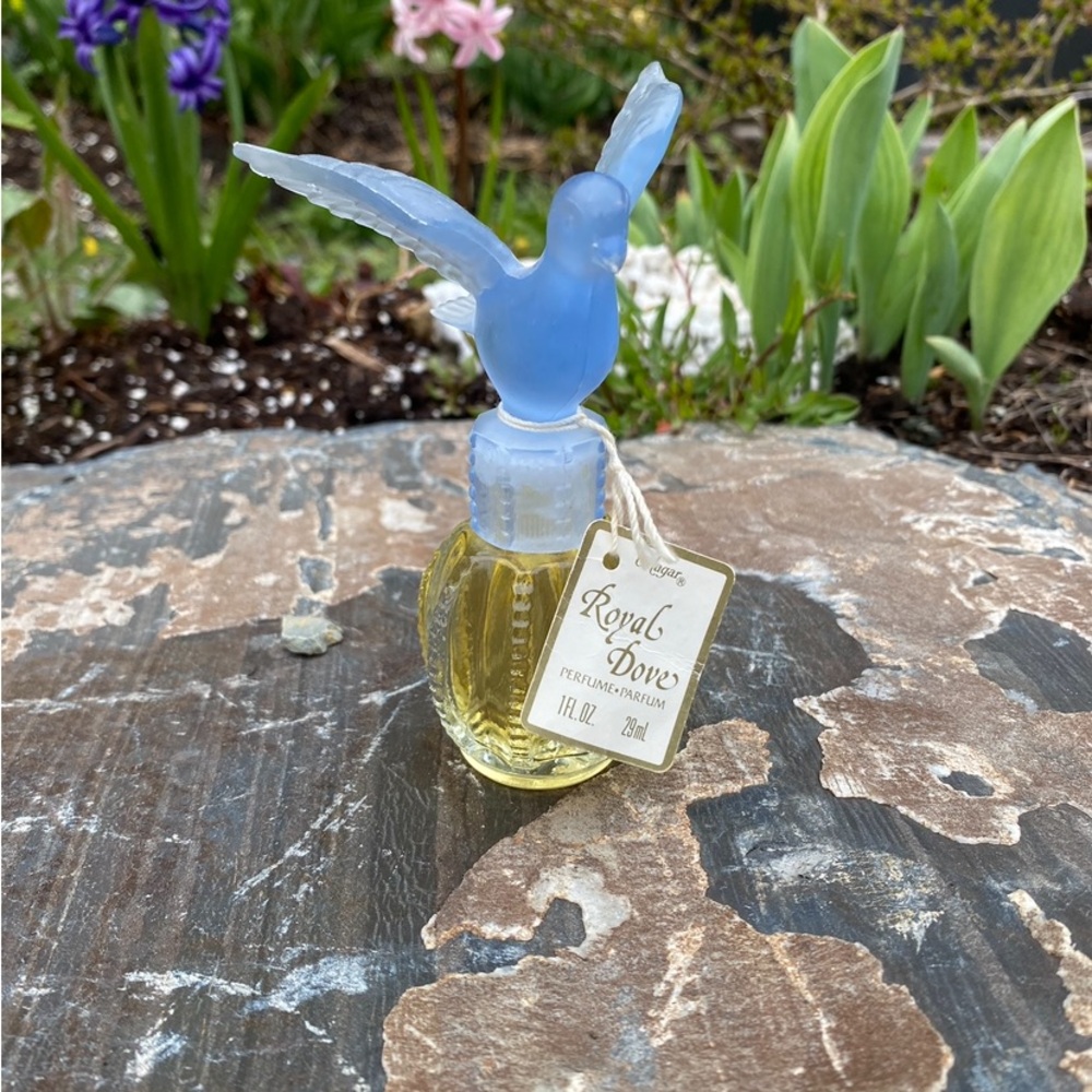 Royal Dove 🕊️ vintage perfume bottle
